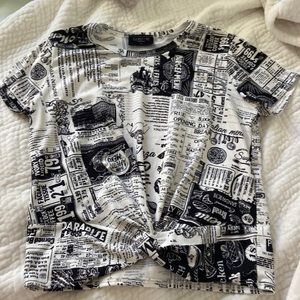 Girls black a white synched T-shirt